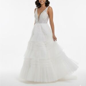 NWT Mac Duggal Wedding Dress Beaded Tiered Tulle Ball Gown Princess Illusion 2